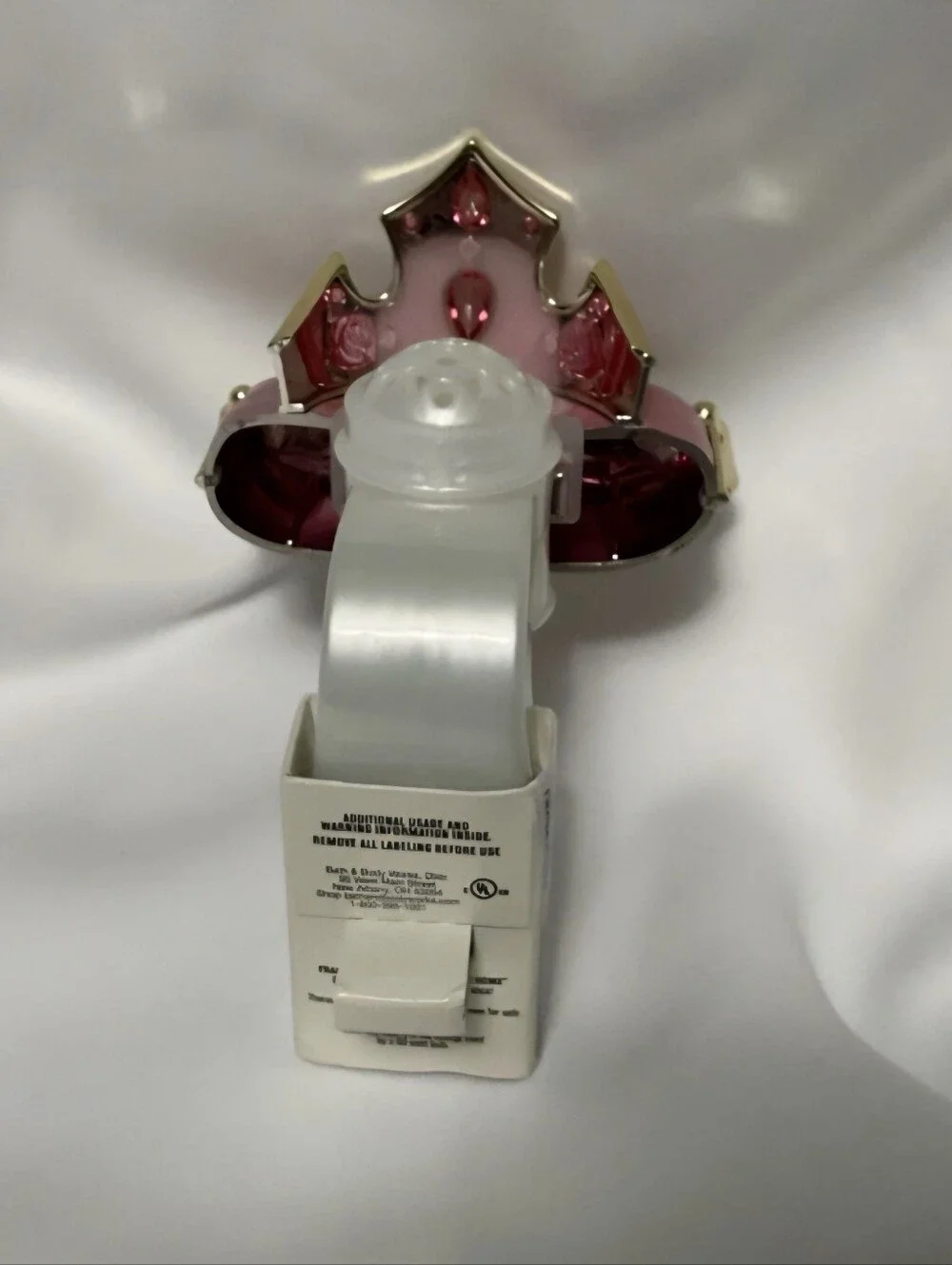 Bath & Body Works wallflowers display soft